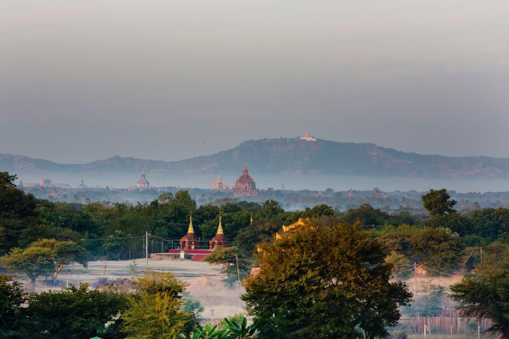 Sky View Hotel Bagan Luaran gambar