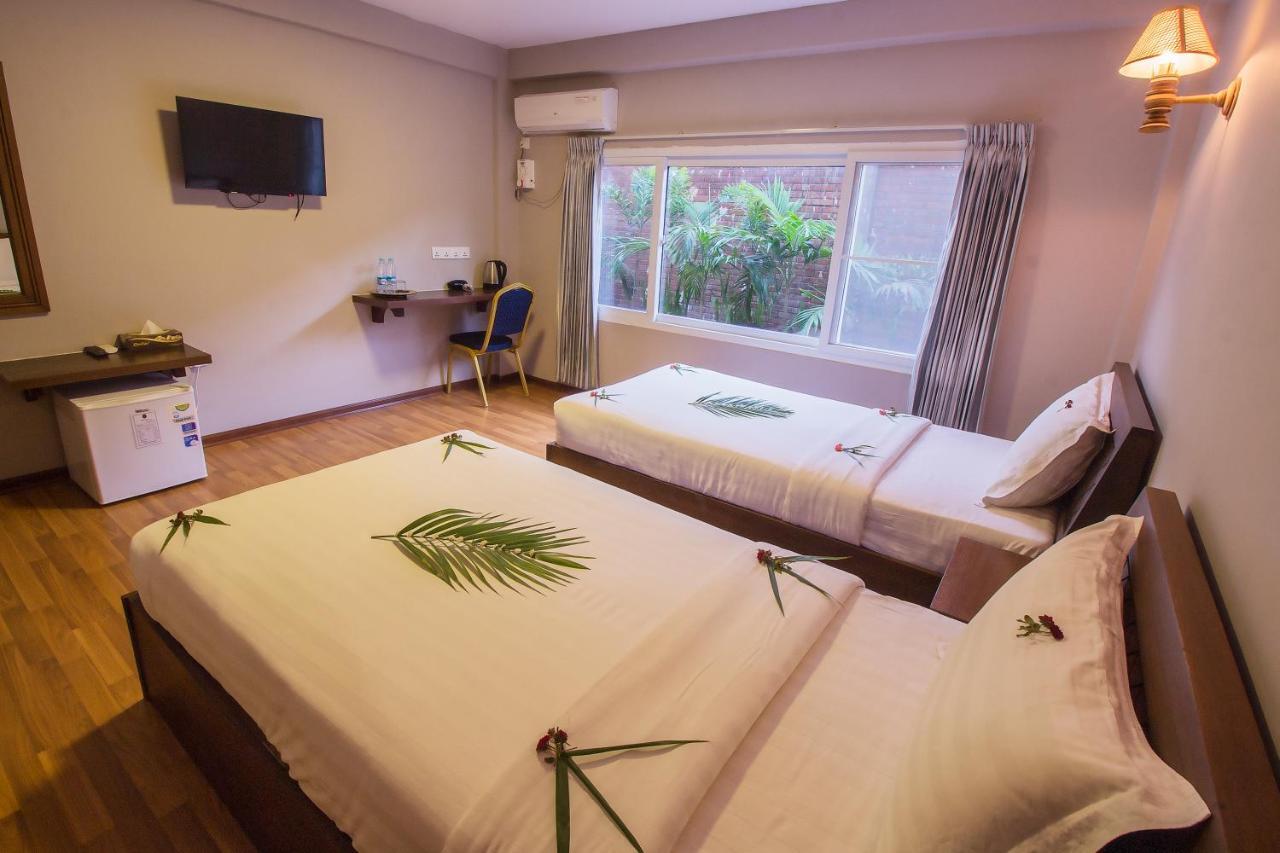 Sky View Hotel Bagan Luaran gambar