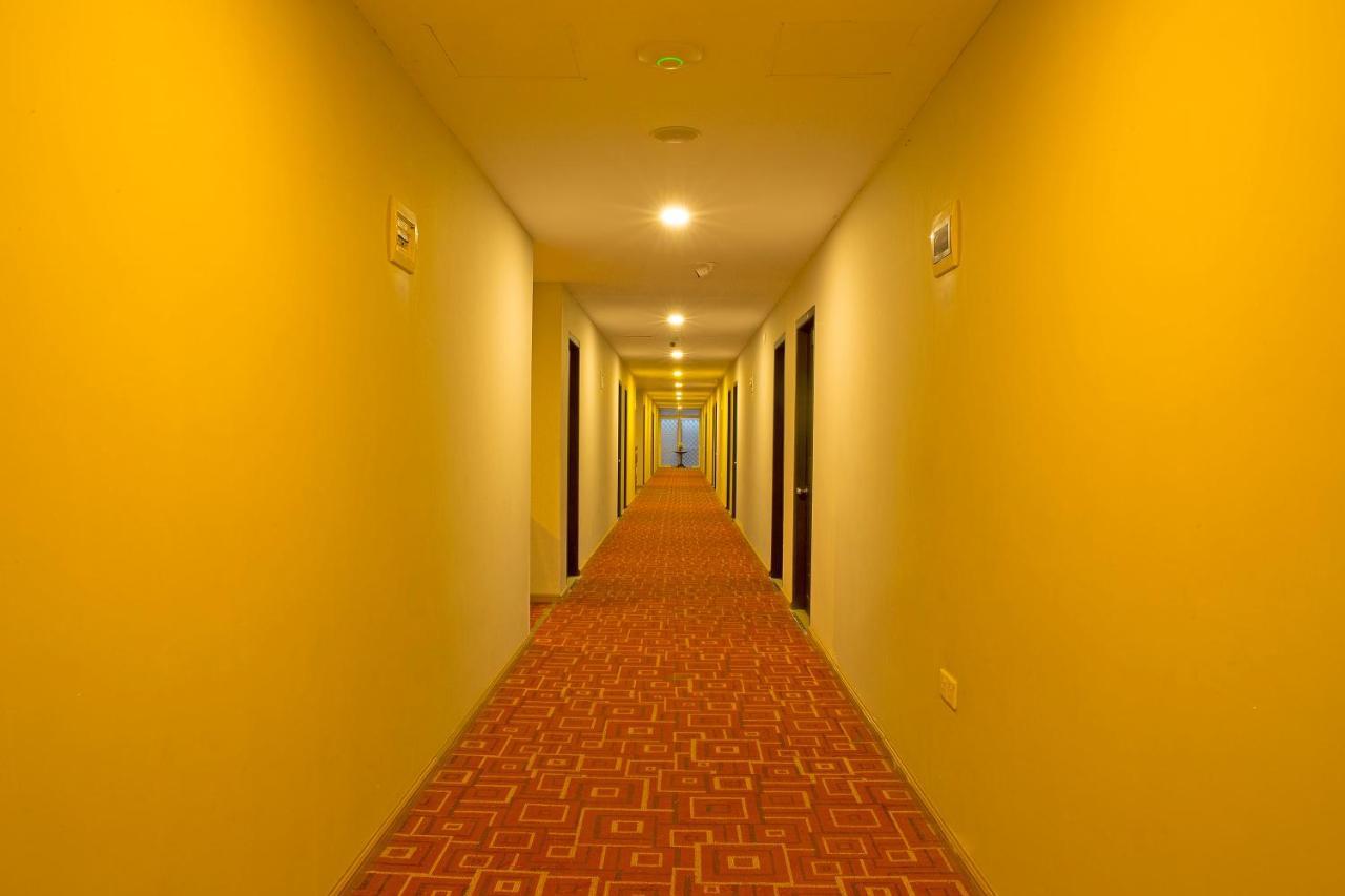 Sky View Hotel Bagan Luaran gambar