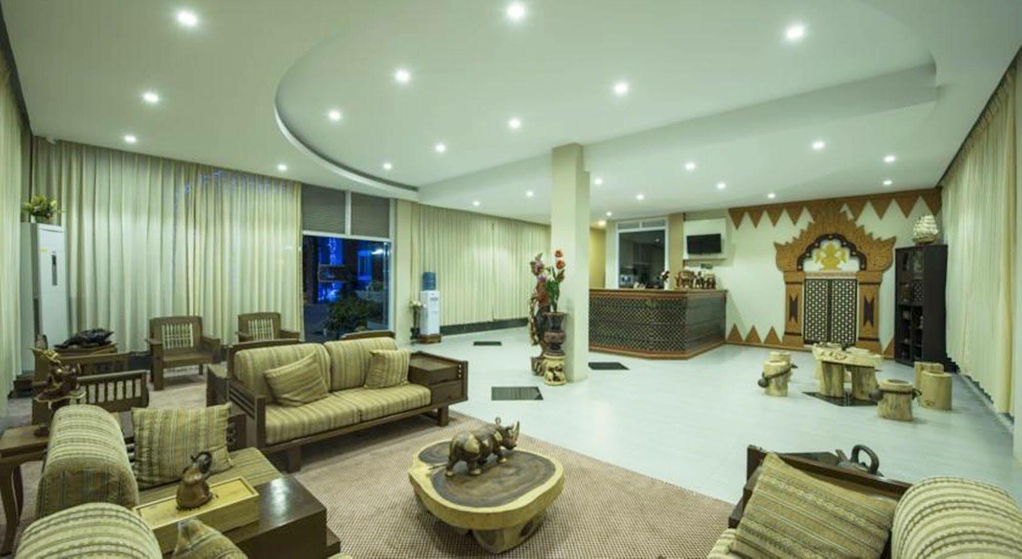 Sky View Hotel Bagan Luaran gambar
