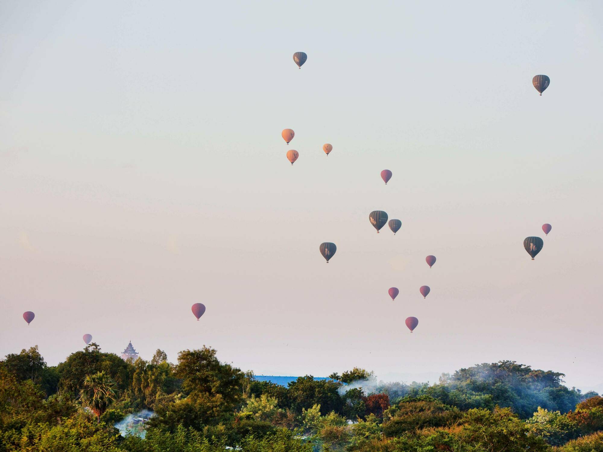 Sky View Hotel Bagan Luaran gambar