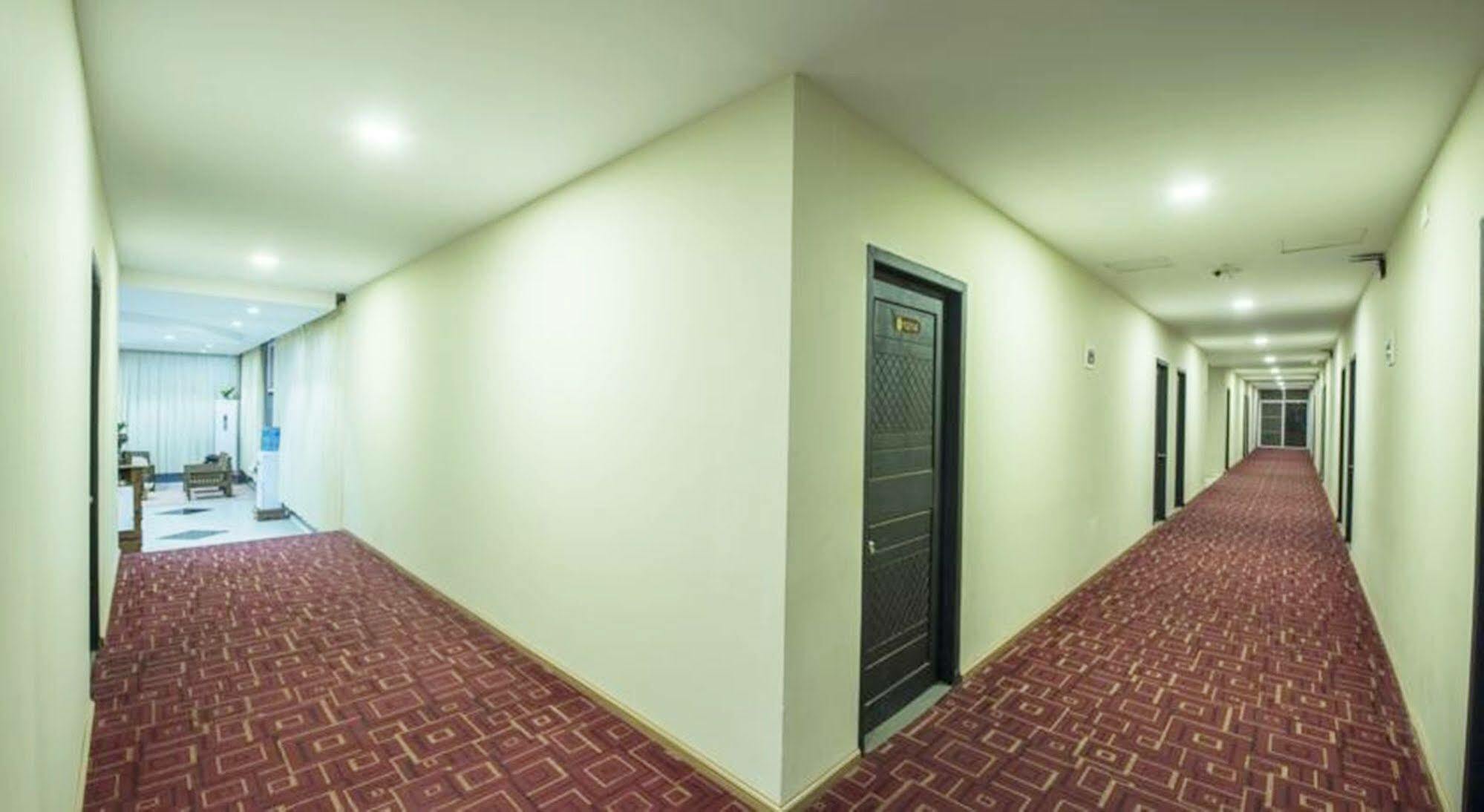 Sky View Hotel Bagan Luaran gambar